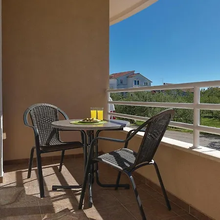 Apartment 1 Bedroom Cozy In Vodice